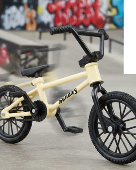 do-choi-xe-dap-bmx-bang-ngon-tay