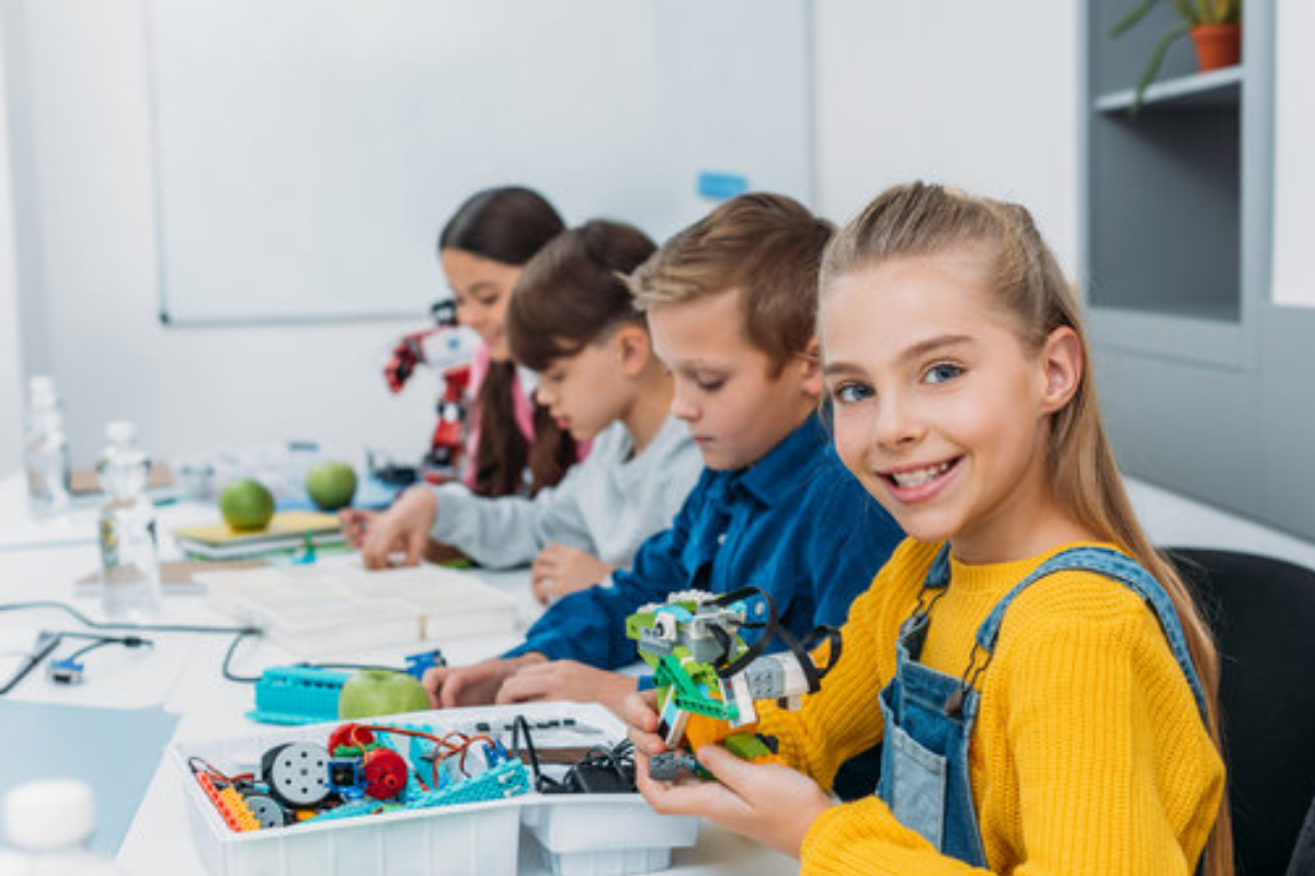 lap-trinh-robot-cho-tre-xu-huong-giao-duc-thoi-dai-moi